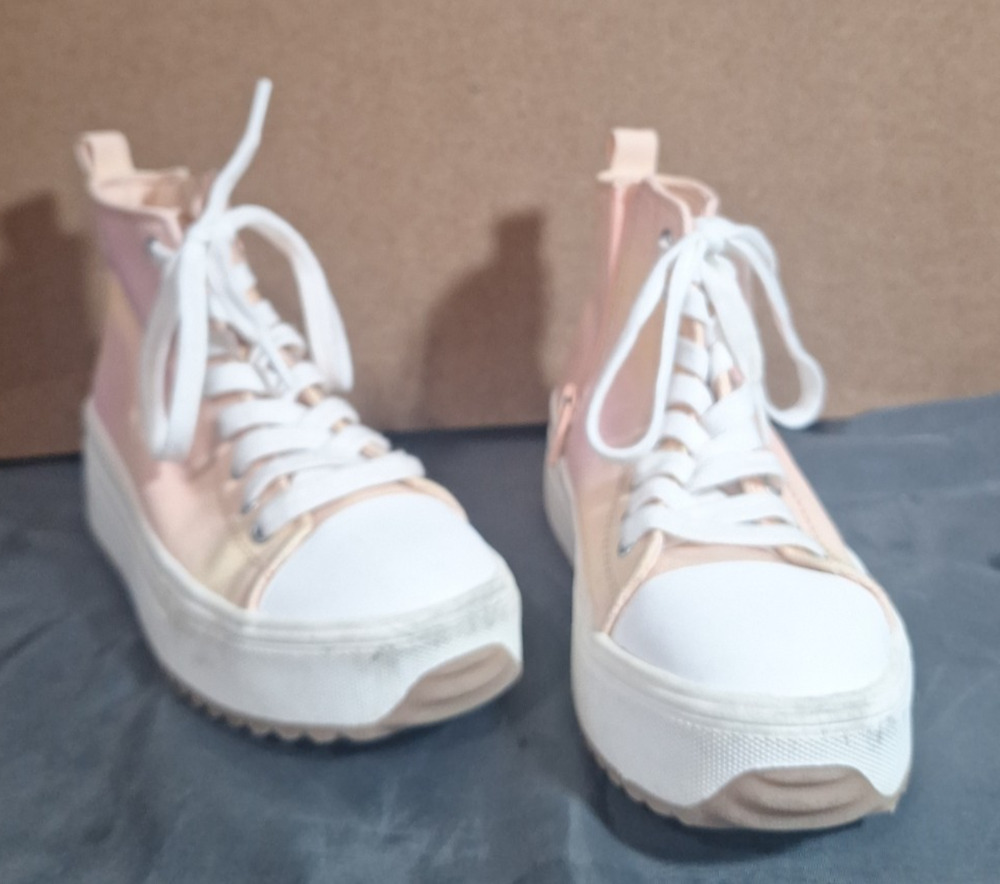 Art Class Girl's High Top Lace-Up Zipper Pink Sneaker Bootie Size 3 Girlcore